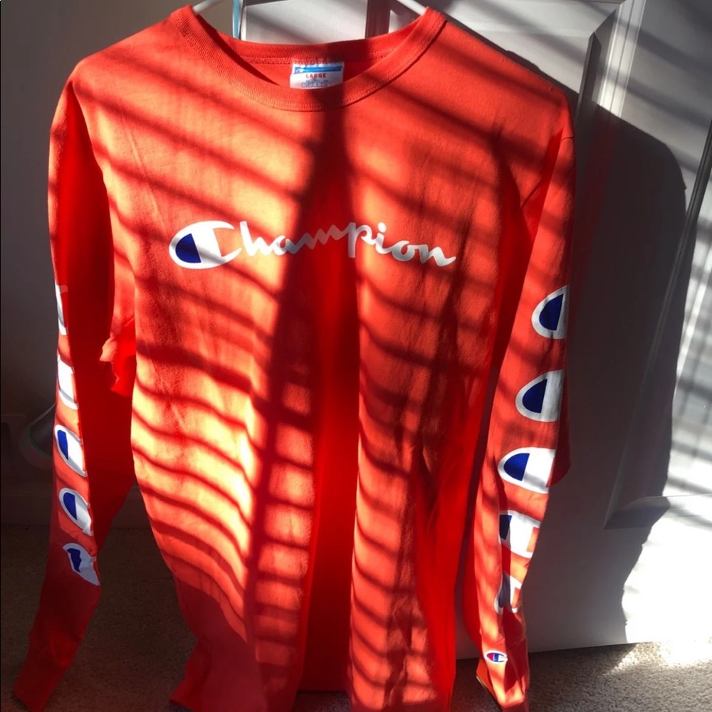Champion long sleeve tee NWT